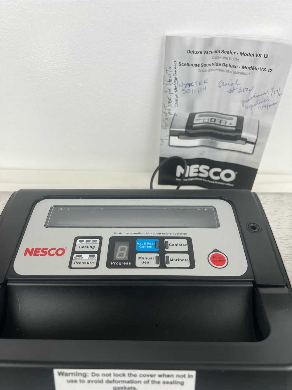 Nesco Deluxe Food VS-12 Vacuum Sealer Silver With Bags…. Works